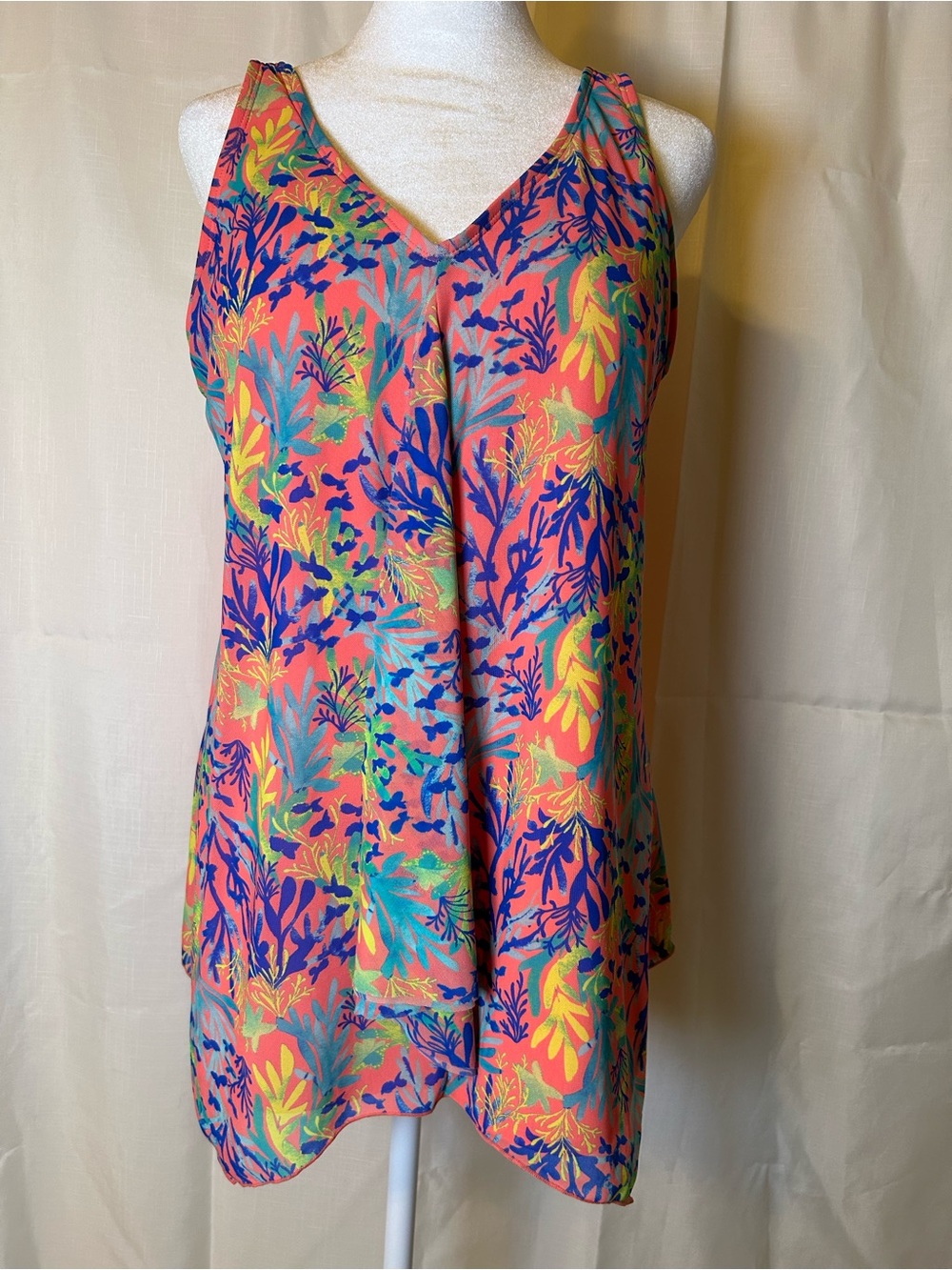 Women's Coral Tropical Print V-Neck Tank Top